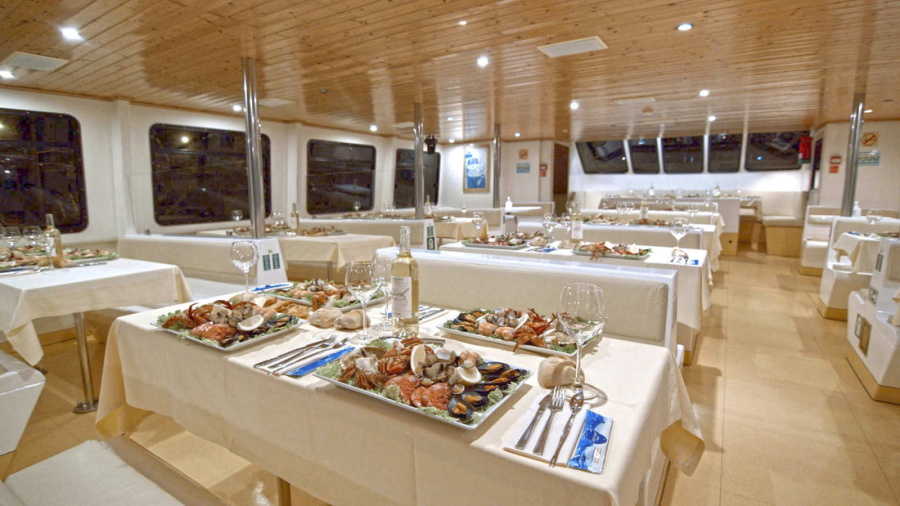 despedidas en O Grove SESIONDE FOTOS + CENA MARISCADA EN BARCO